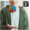 Imagen del cubo de rubik Special Retro 50th Anniversary Edition aventado al aire