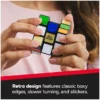 Imagen del cubo de rubik Special Retro 50th Anniversary Edition siendo resuelto